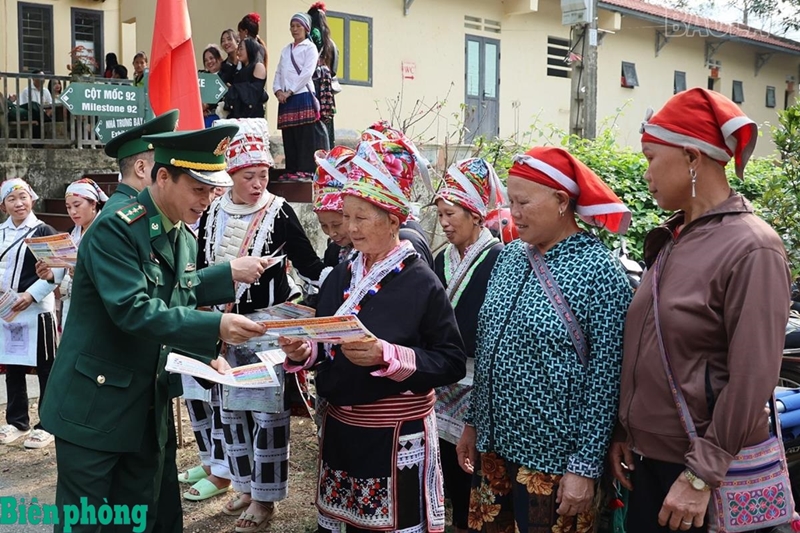 Building “people’s heart posture” in A Mu Sung