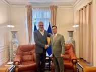 Vietnam, France bolster Party ties