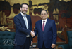 PM Pham Minh Chinh hosts U.K. Ambassador