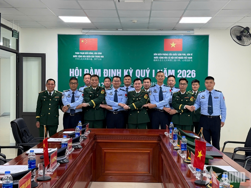 Talks held between Vietnamese and Chinese border units