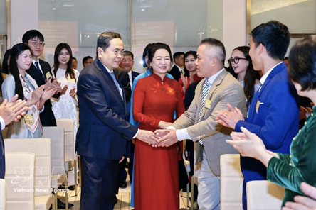National Assembly Chairman meets Vietnamese community in Italy