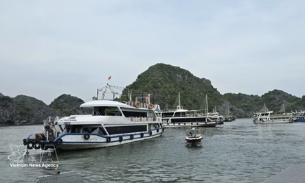 New cruise route linking Ha Long and Lan Ha Bays launched