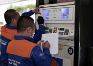 Fuel prices continue sharp drop in latest adjustment