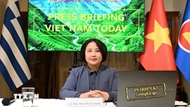 Ambassador updates Greek media on Vietnam’s renewal achievements