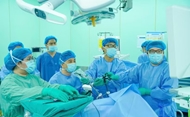 Indonesian patient travels to Vietnam for colorectal cancer surgery