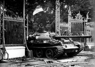 Laos congratulates Vietnam on 51st anniversary of South Liberation and National Reunification Day