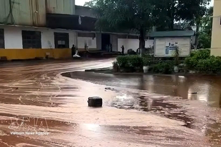 Hailstorms, whirlwinds cause heavy damage in multiple mountainous areas in Nghe An