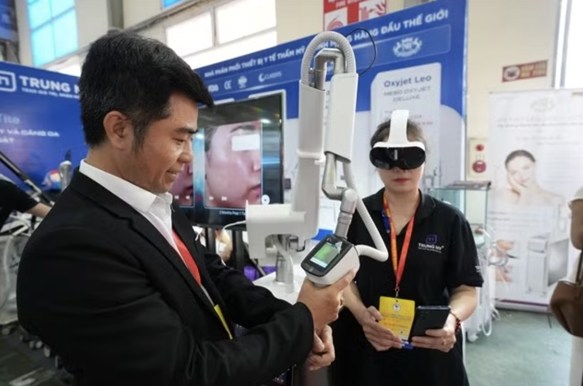 International medical, pharmaceutical expo opens in Hanoi