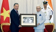 Top Vietnamese leader receives Governor of India