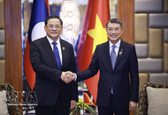Vietnam PM meets with Lao, Malaysian counterparts in Philippines