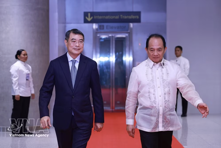 PM Le Minh Hung concludes trip to 48th ASEAN Summit