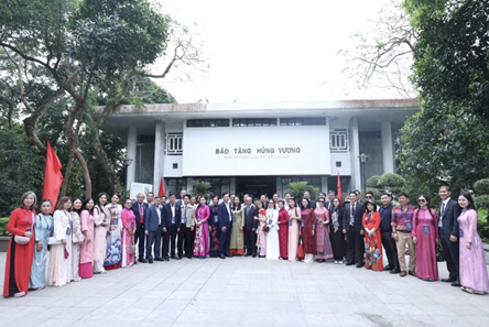 Overseas Vietnamese community contributes to national unity, development