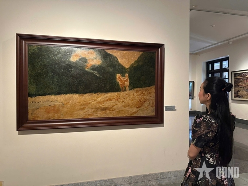 Two national treasures depict President Ho Chi Minh