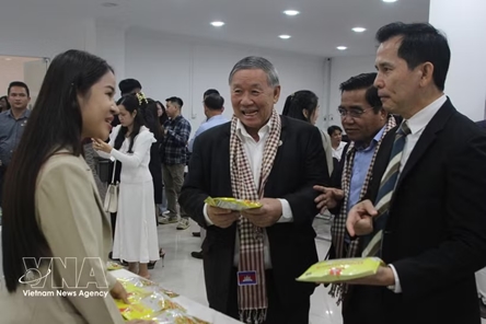 Vietnam, Cambodia promote cross-border e-commerce to bolster exports