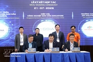 Vietnam, Singapore step up cooperation in semiconductor industry development