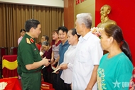 General Staff conducts gratitude activities in Ha Tinh