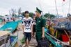 Can Tho border guards rescue five fishermen