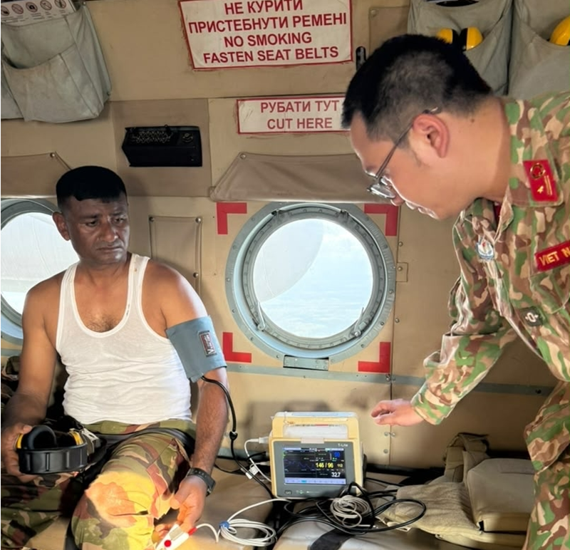 Personel Rotation Viet Nam’s L2FH Rotation 7 conduct last medical evacuation flights