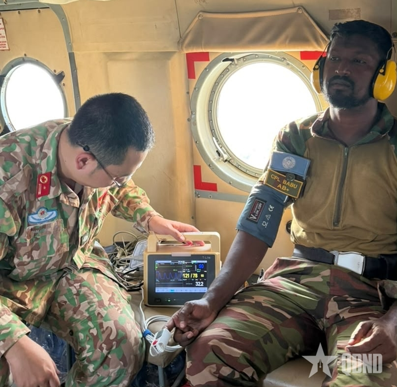 Personel Rotation Viet Nam’s L2FH Rotation 7 conduct last medical evacuation flights