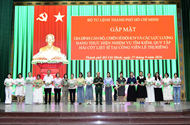 Ho Chi Minh City Military Command meets with families of Team K74 troops