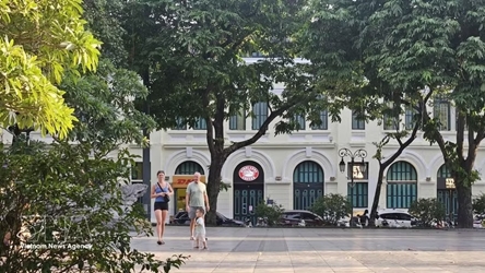 Hanoi’s autumn charms visitors with scenery, food and memories