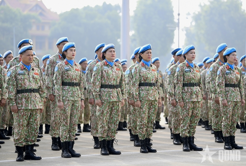 Personel Rotation Engineering Company Rotation 4 reports achievements to President Ho Chi ...