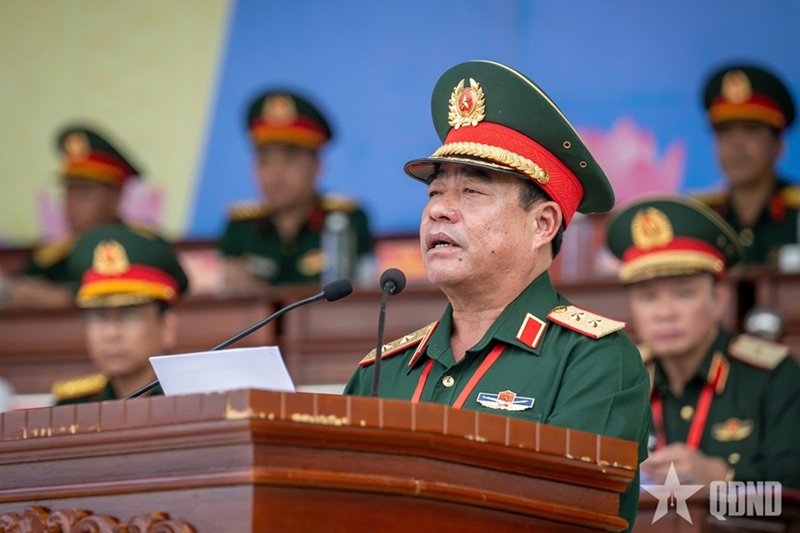 Running Course Military Over 1,700 athletes from military training institutions join sports event