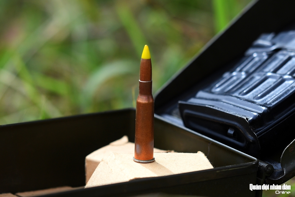 Xạ thủ bắn tỉa ganh đua từng mi-li-mét