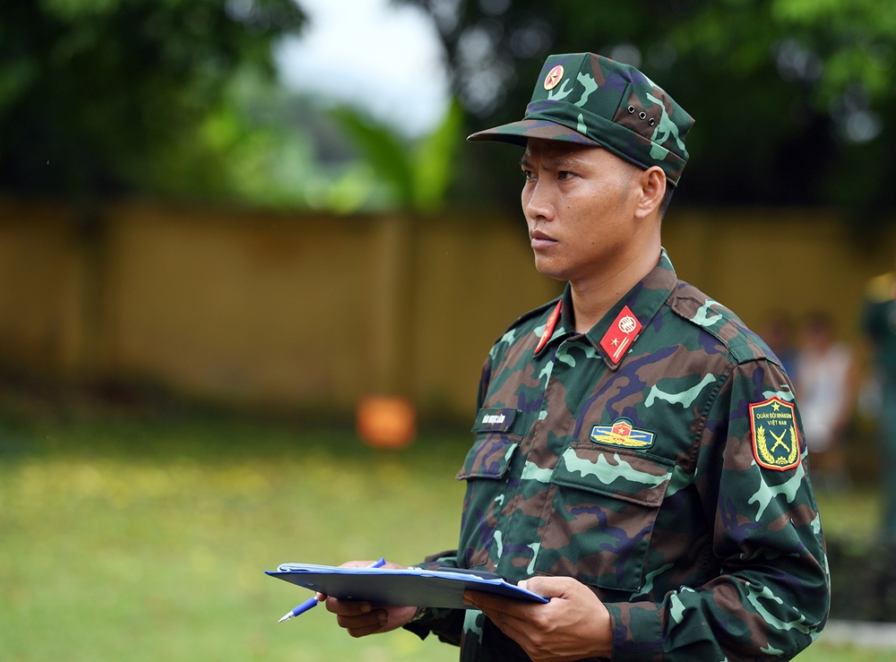Ban huấn luyện luôn theo sát, ghi chép cẩn thận các thông số và rút kinh nghiệm cho từng vận động viên.