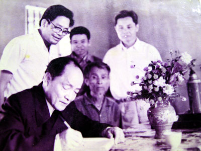 Những kỷ niệm với chủ tịch Hoàng Quốc Việt