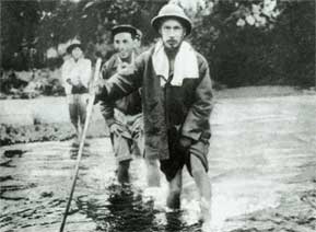 Tôi đi bảo vệ Bác Hồ