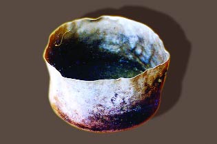 Chiếc nồi nhôm và chuyện về bà mẹ đào 22 hầm bí mật