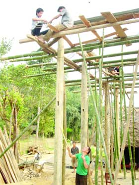 Người Dao đầu tiên làm nhà sàn bê tông