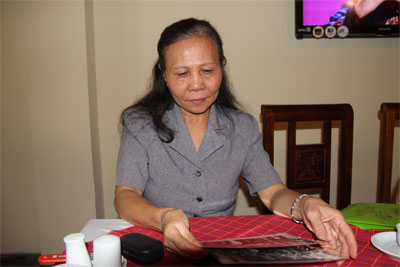 Bài 2: Đi tìm anh