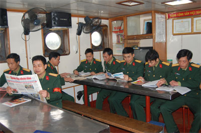 Cử tri Hồng Hà ở Trường Sa