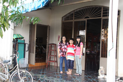 Bông hồng nơi “đất thép”