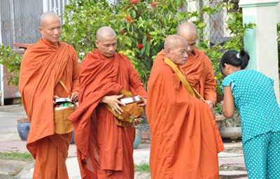 Khi doanh nhân thử “đi tu”