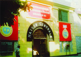 Bác Hồ thăm nhà pha Hỏa Lò