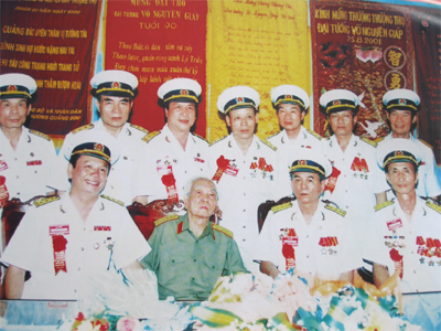 Cầu nối ân tình của những người lính biển