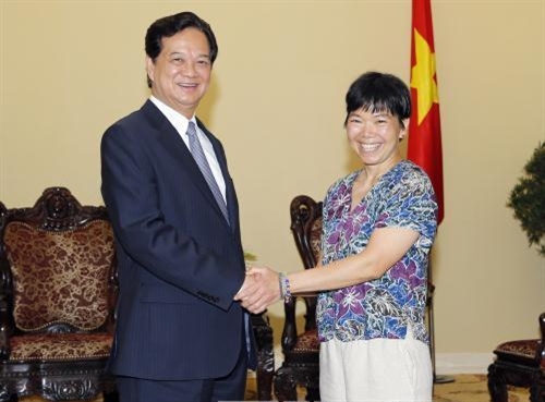 阮晋勇总理会见世界著名天文物理学家刘丽恒教授