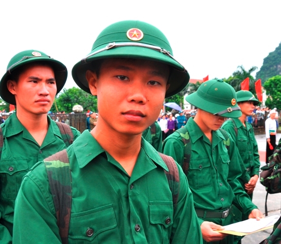 Hòa Bình là một trong những địa phương có tỷ lệ đảng viên được gọi nhập ngũ cao trong cả nước. Trong ảnh là đảng viên trẻ Bùi Ngọc Hân.