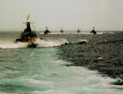 Biên đội tàu Đoàn M72 huấn luyện trên biển