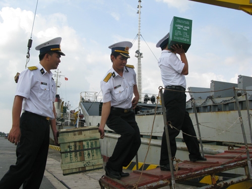 Vận chuyển lương thực dự trữ cho chuyến đi dài ngày