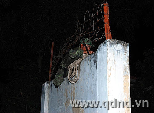 Vượt qua tường cao