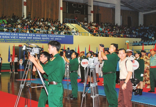 Phóng viên Báo - Truyền hình Quân khu 7 thường được gọi là phóng viên