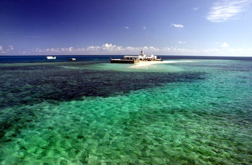 Khu dịch vụ hậu cần nghề cá đảo Đá Tây, chỗ dựa vững chắc của ngư dân hoạt động trên vùng biển Trường Sa