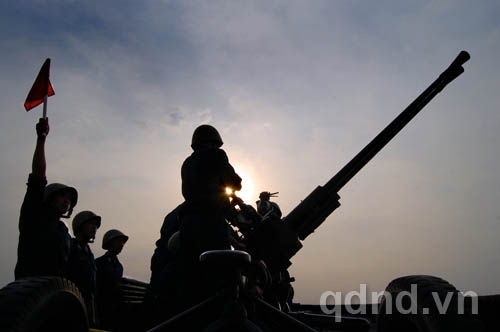 Khẩu đội pháo phòng không Đại đội 21, Trung đoàn pháo cao xạ 230 bảo vệ bầu trời thành phố mang tên Bác