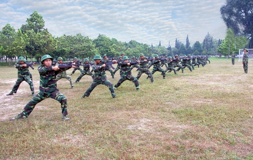 Luyện tập võ thuật là một nội dung quan trọng trong chương trình huấn luyện