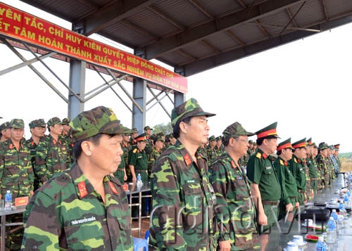 Lãnh đạo Quân đoàn 4 theo dõi và chỉ đạo diễn tập