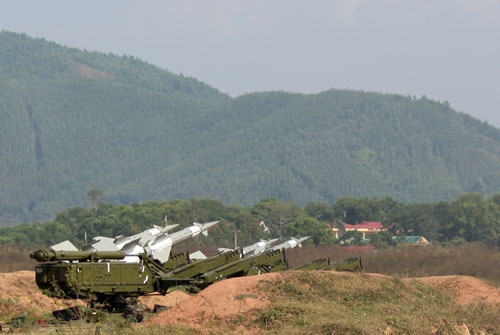 Mọi công tác chuẩn bị đã hoàn tất, tên lửa sẵn sàng xuất kích